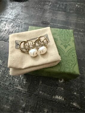 Gucci double GG earrings